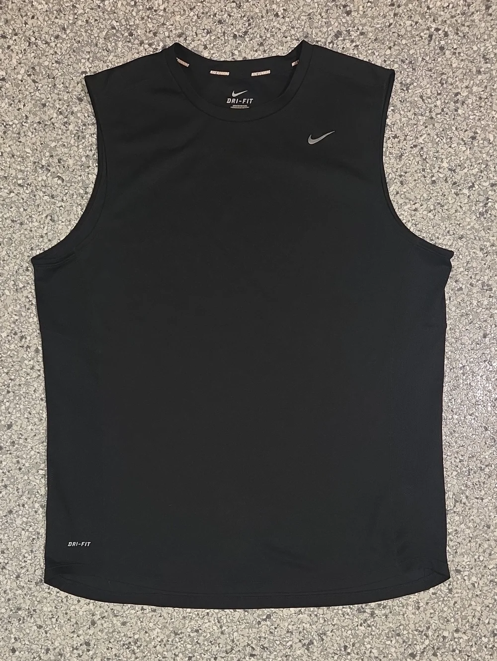 Bundle Of Nike + Brooks Sleeveless Running Shirts Size XL